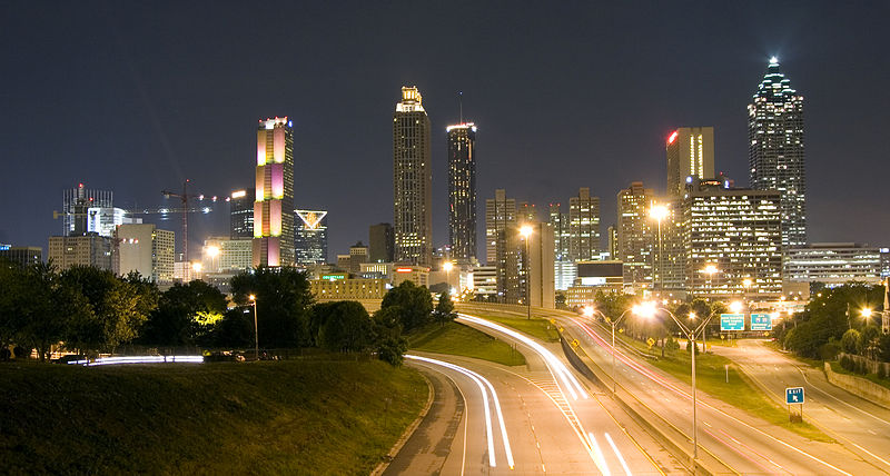 800px Atlanta, Panorama bei Nacht